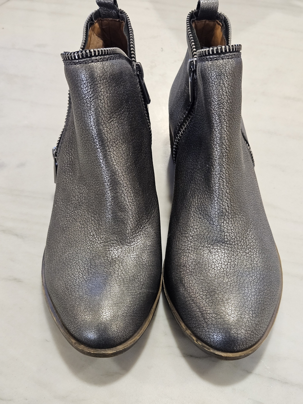 Lucky Brand Basel Metallic Leather Double Zip Ankle Booties Pewter 7M / 37